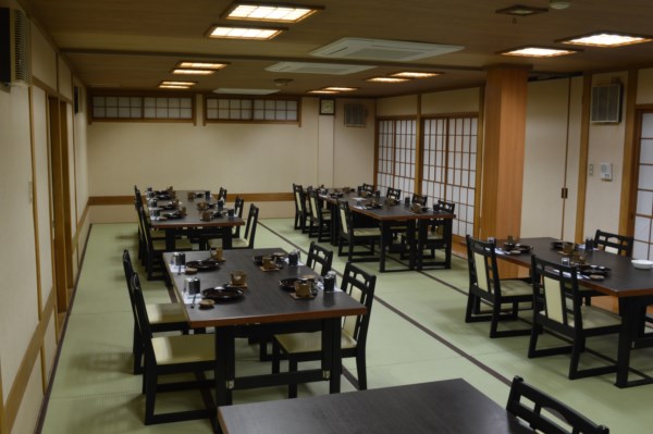 豊田市で本格和食と寿司、創業50年「だる磨　きらら亭」個室でお食い初めや慶事、宴会や接待やランチに対応。画像3